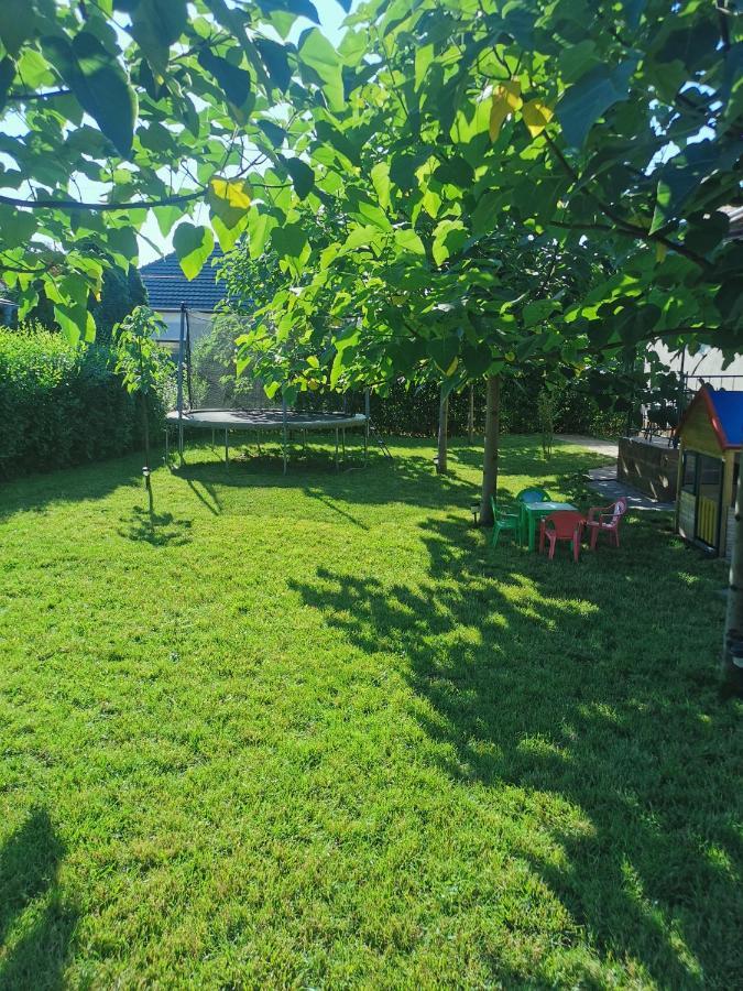 Zso-Ze Apartman Tiszafüred Dış mekan fotoğraf